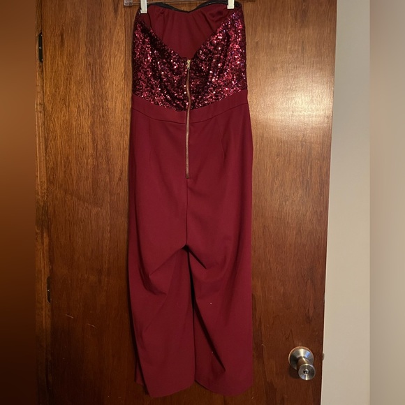 GB size M maroon romper with sequined strapless top. - Picture 7 of 9